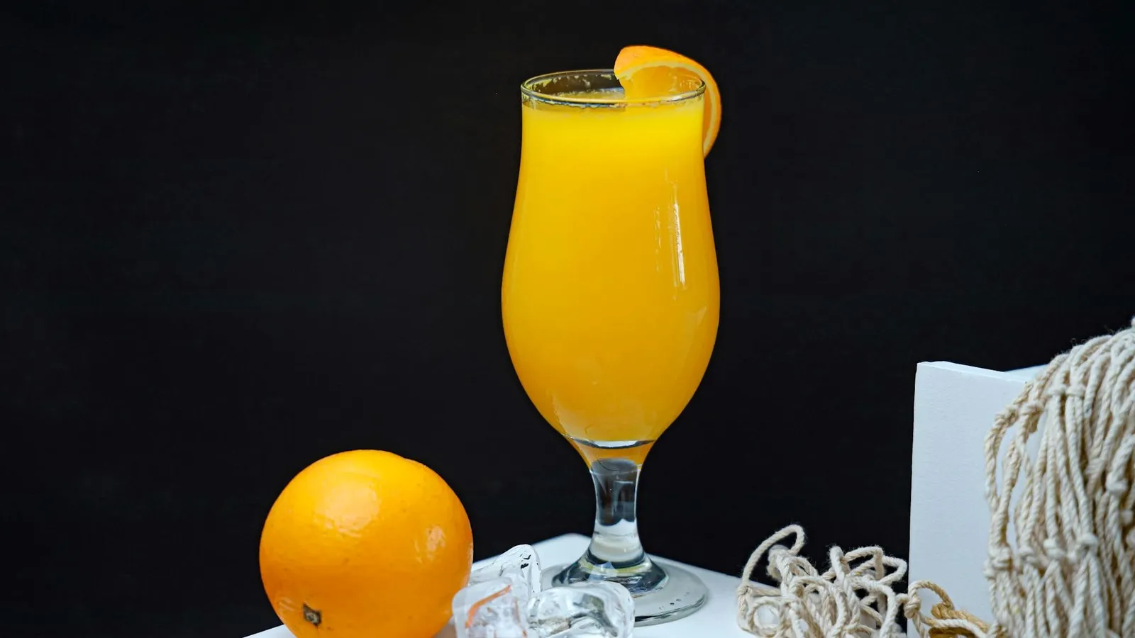 Mandarin gin cocktail with Australian craft gin